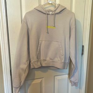Vans cropped hoodie. Used but still in good condition!
